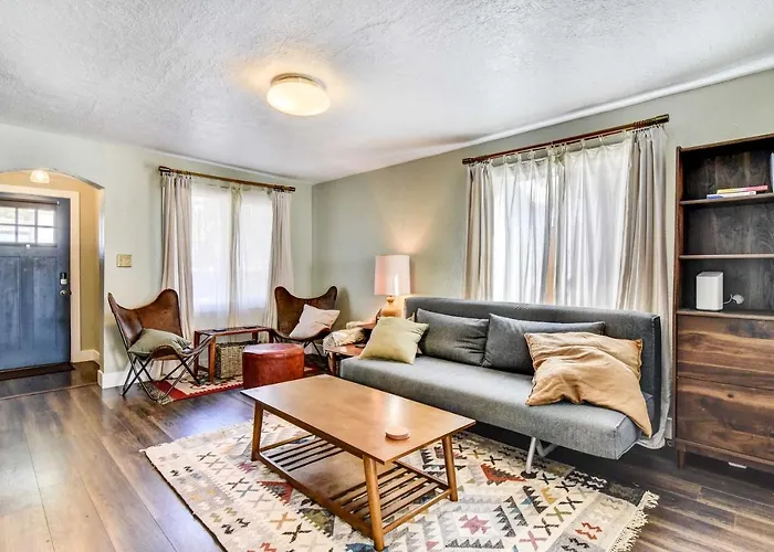 Adorable Portland Retreat Less Than 8 Mi To Downtown!