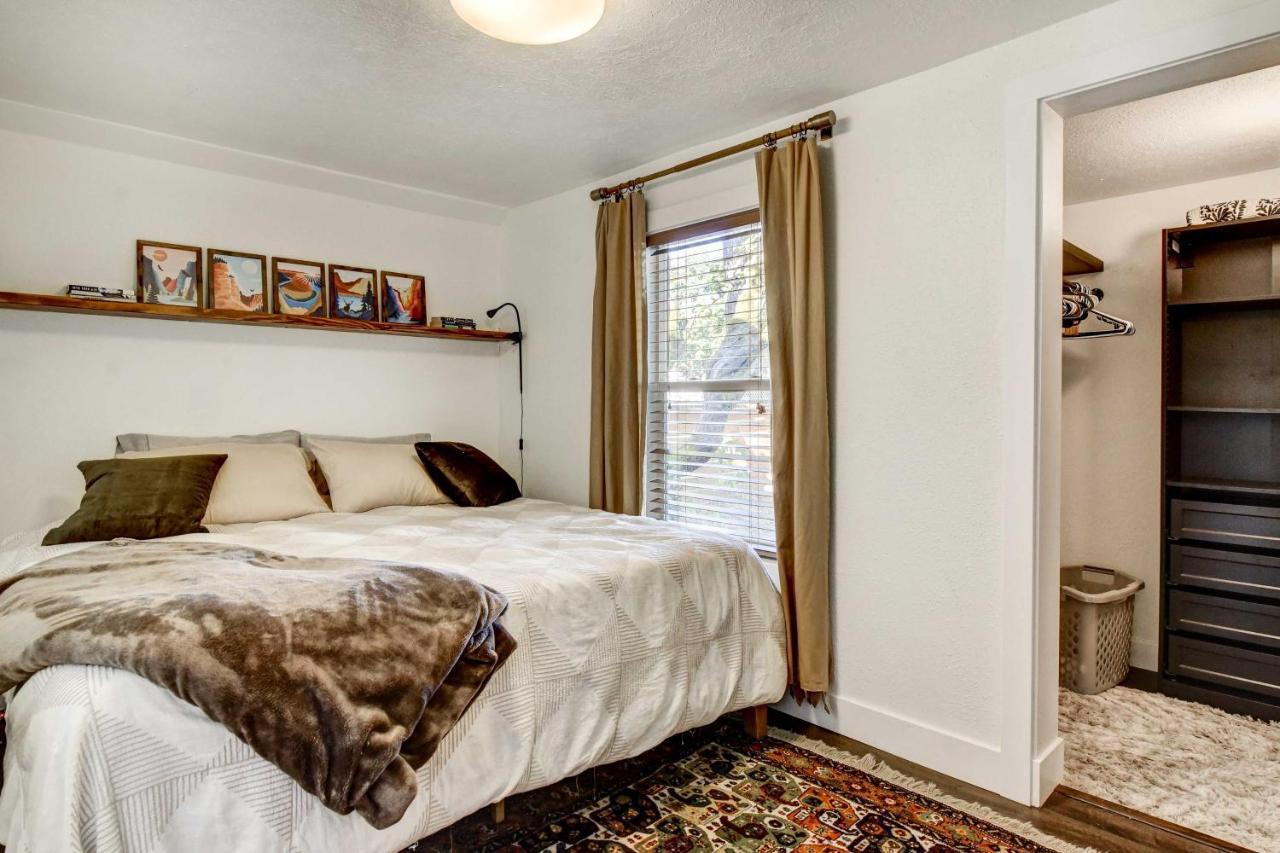 Adorable Retreat Less Than 8 Mi To Downtown! Holiday home Portland